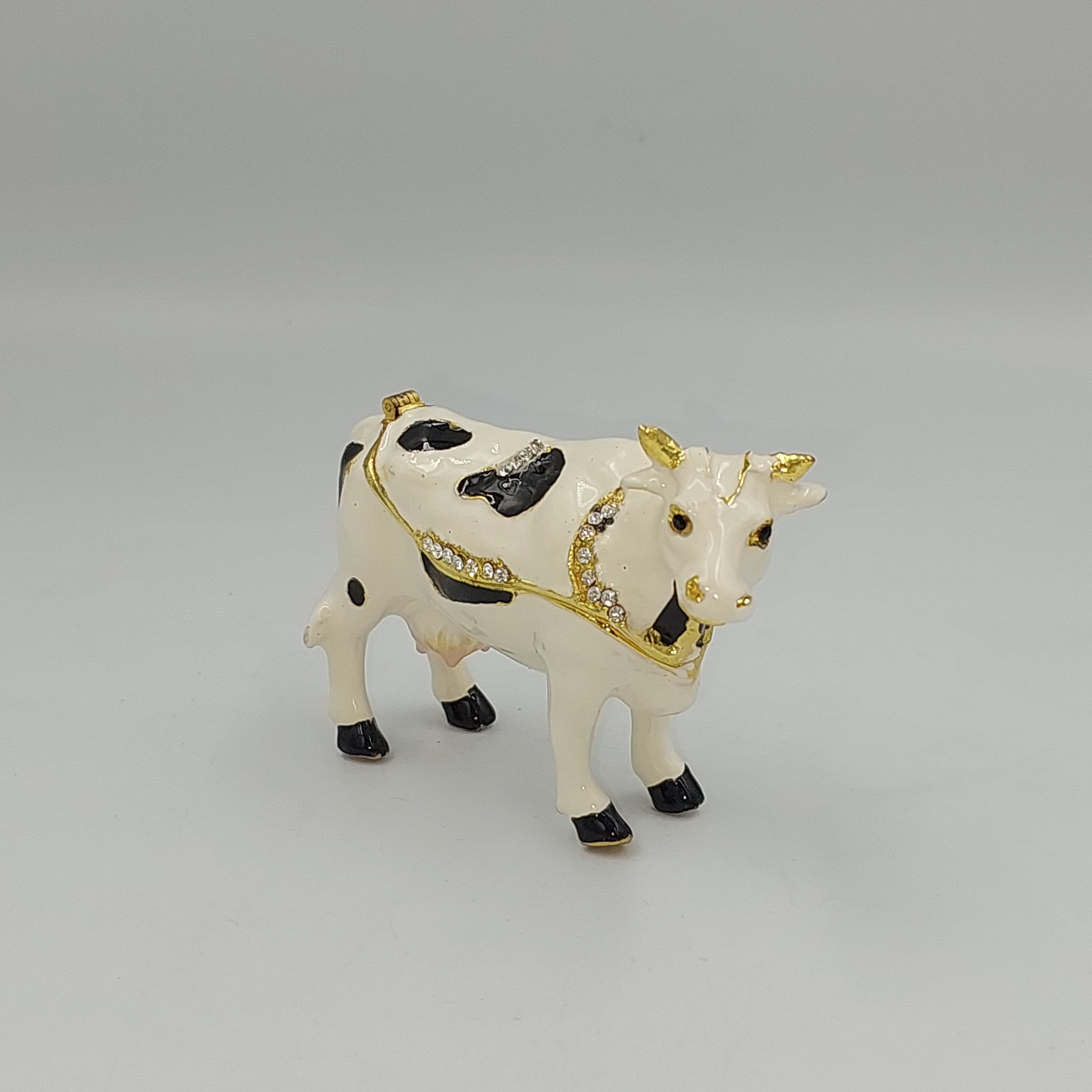 Cow Pill Holder