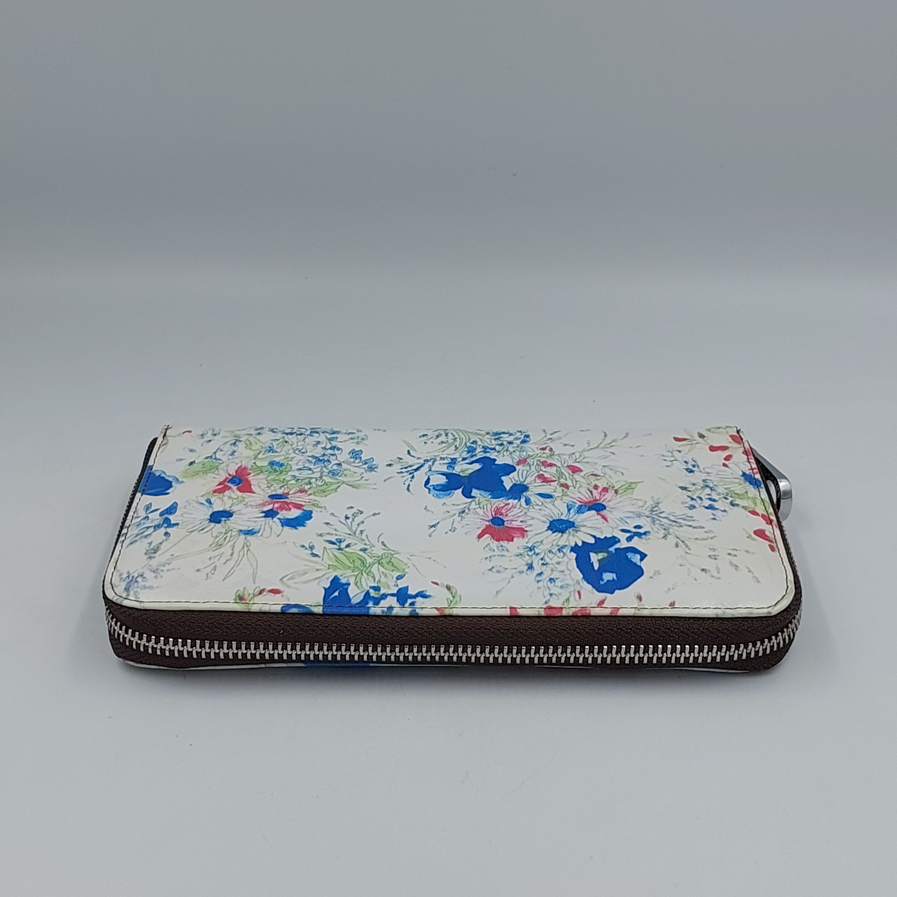 Printed leather purse wht/blue floral pattern - Success Gifts