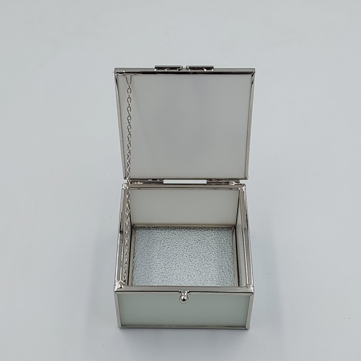 Glass Jewel Box Kiss