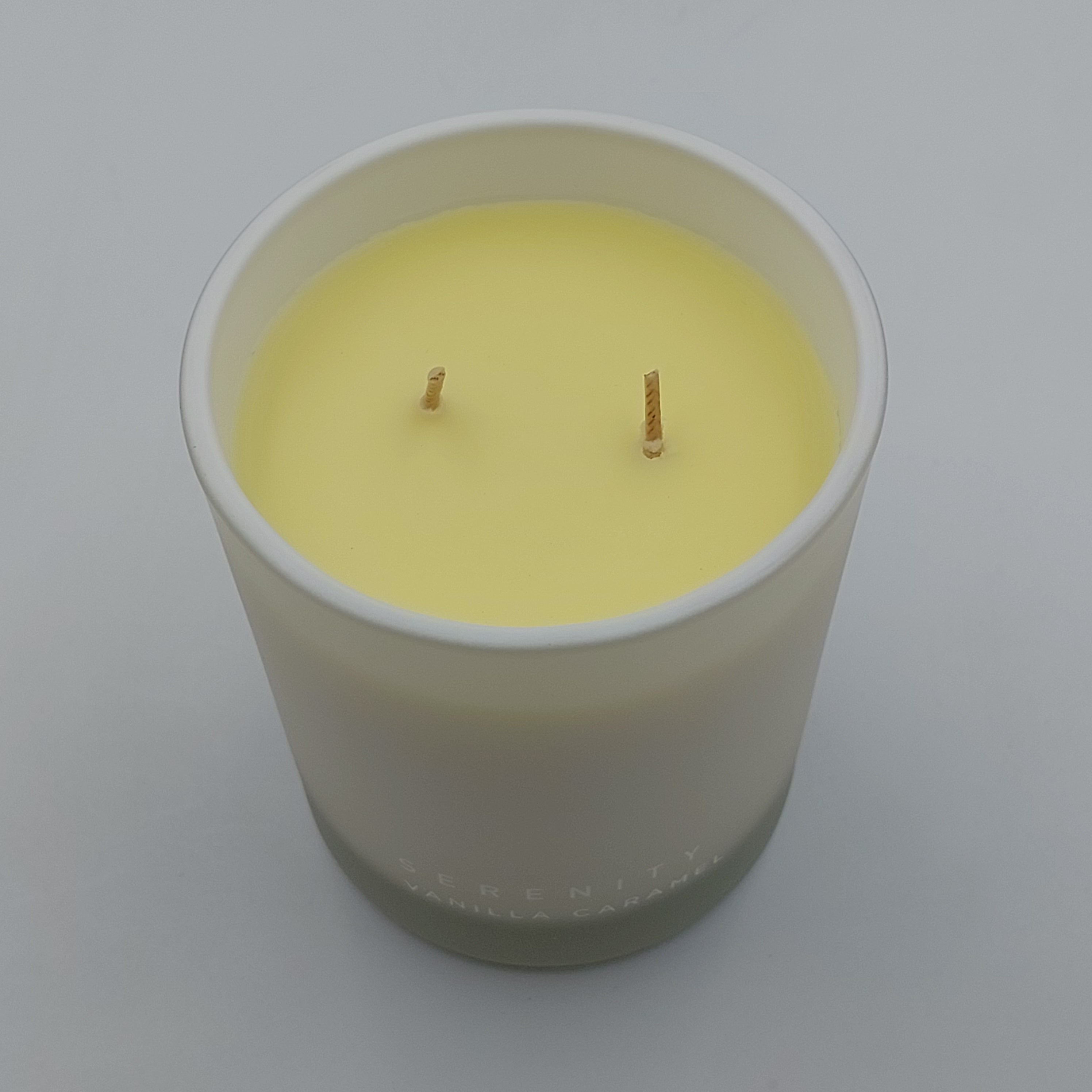 SERENITY VANILLA CARAMEL SOY WAX CANDLE